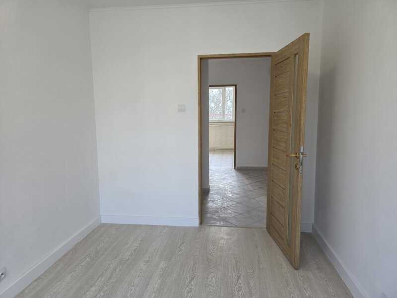 Jean Steriadi, 10 minute metrou 1 Decembrie 1918, Gura Ialomitei, centrala