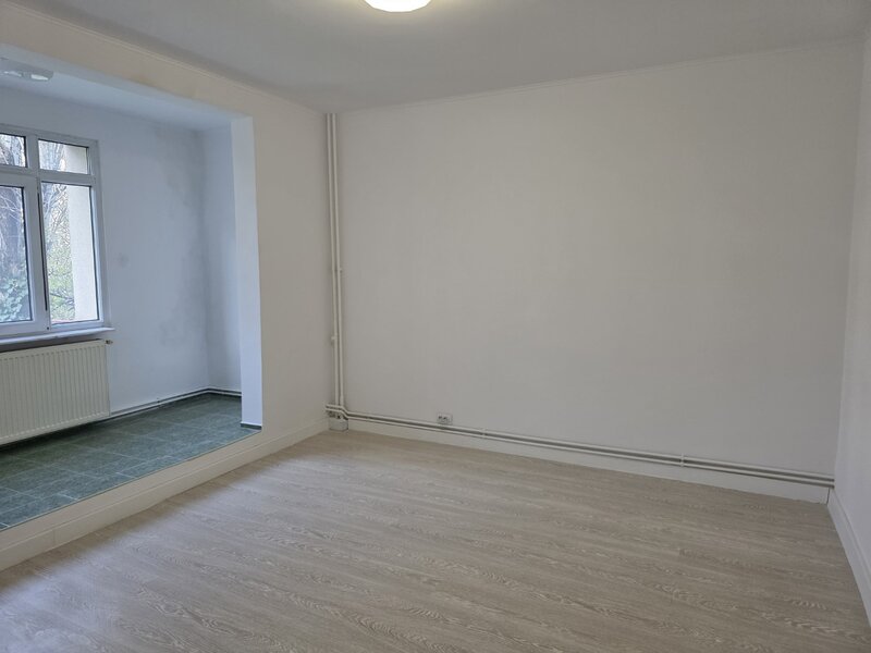 Jean Steriadi, 10 minute metrou 1 Decembrie 1918, Gura Ialomitei, centrala