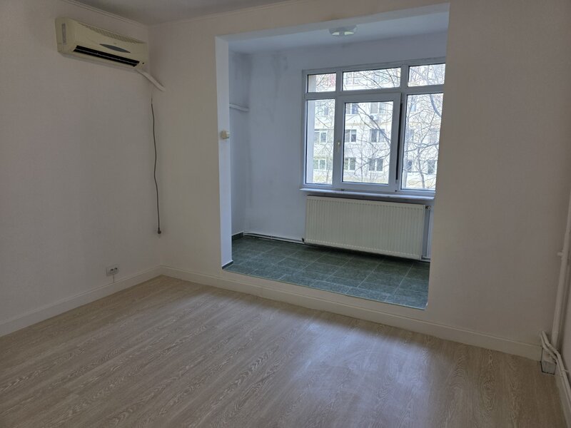 Jean Steriadi, 10 minute metrou 1 Decembrie 1918, Gura Ialomitei, centrala